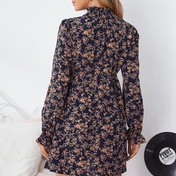 MATERNITY floral print boho ruffle mock neck dress - Picture 3 of 5